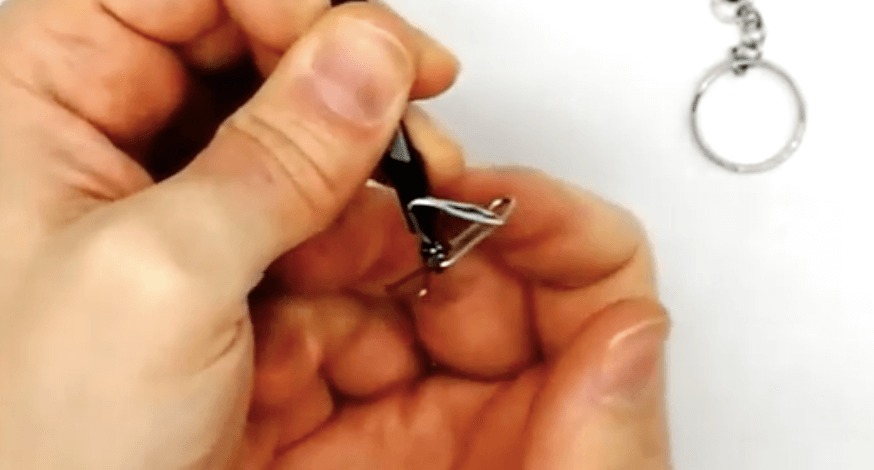 How to install Ray-Ban 7017 arms/temples – step 3